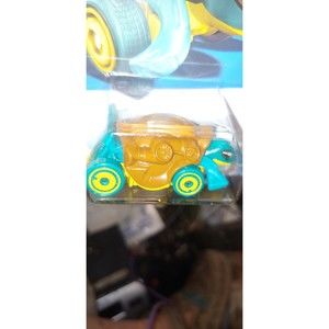Hot wheels turtoshell street beasts model 4/5 new imperfect packaging